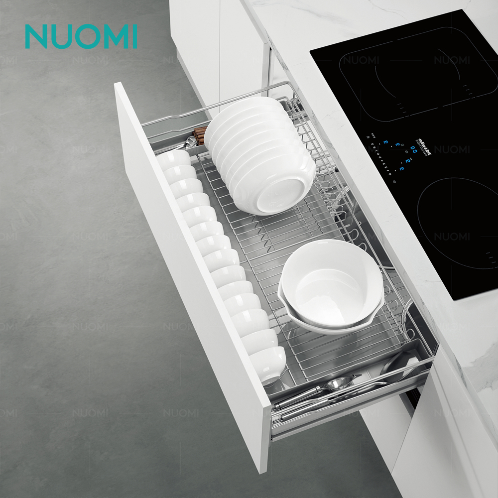 Посудосушитель Nuomi Geek 900 мм с креп. к фасаду с пласт. поддоном, направляющие с доводчиком, хром - фото 3